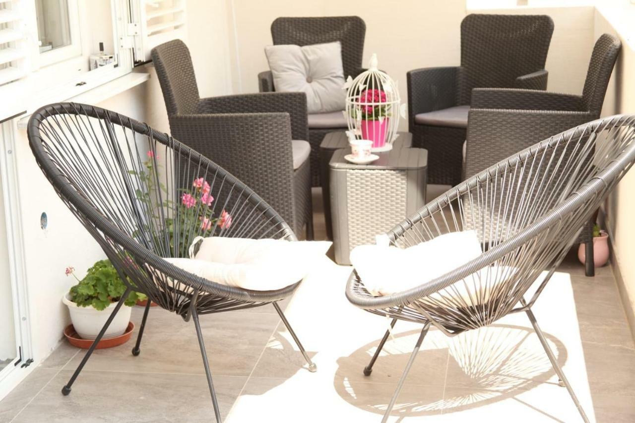 Apartments Holiday Башка-Вода Экстерьер фото
